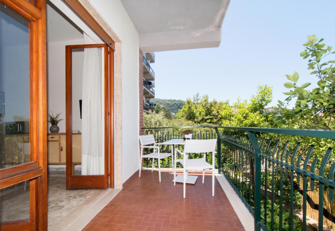 Casa Enza, For Up To 5 People, Sorrento Center Apartment Exterior foto