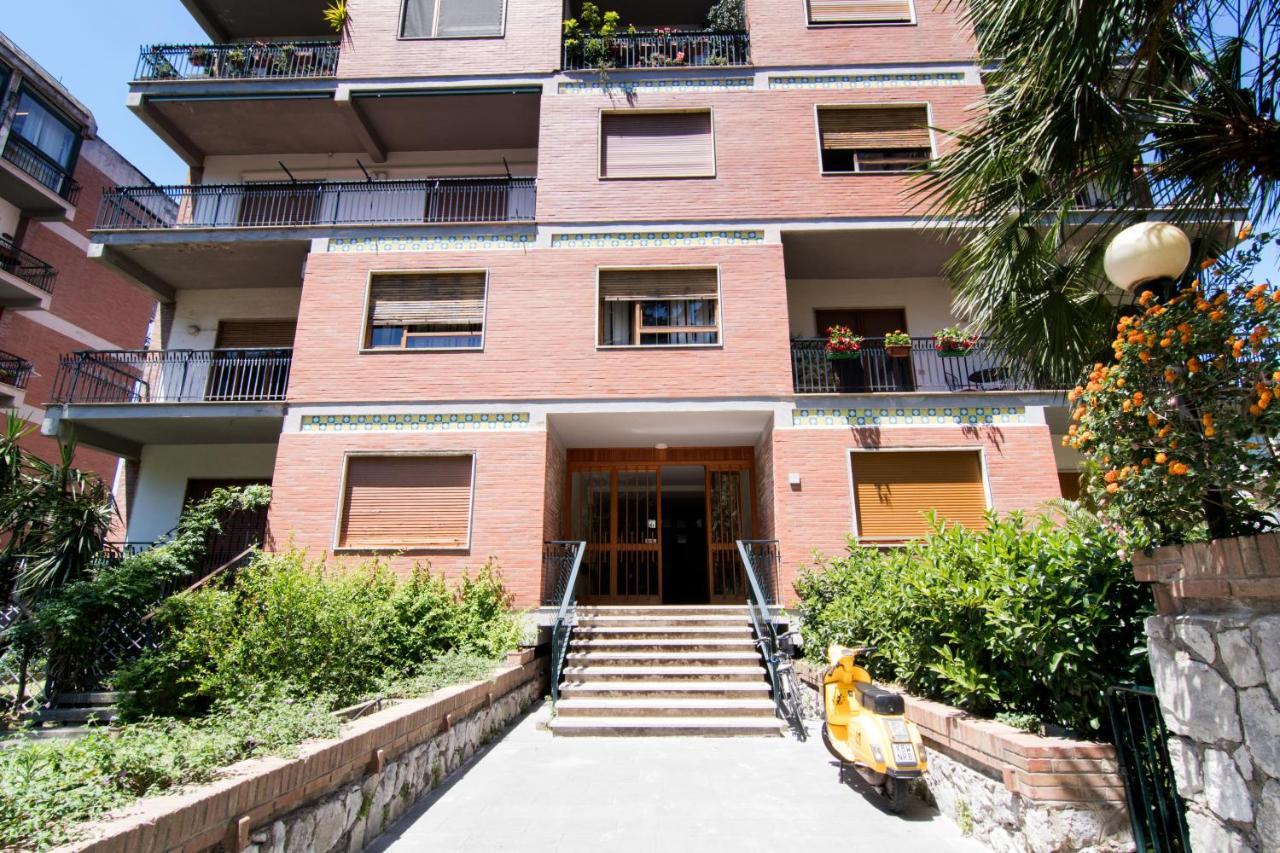 Casa Enza, For Up To 5 People, Sorrento Center Apartment Exterior foto