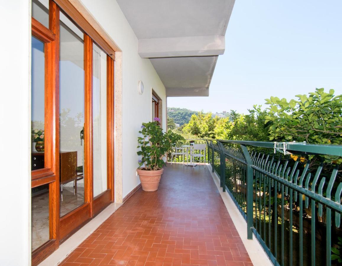 Casa Enza, For Up To 5 People, Sorrento Center Apartment Exterior foto