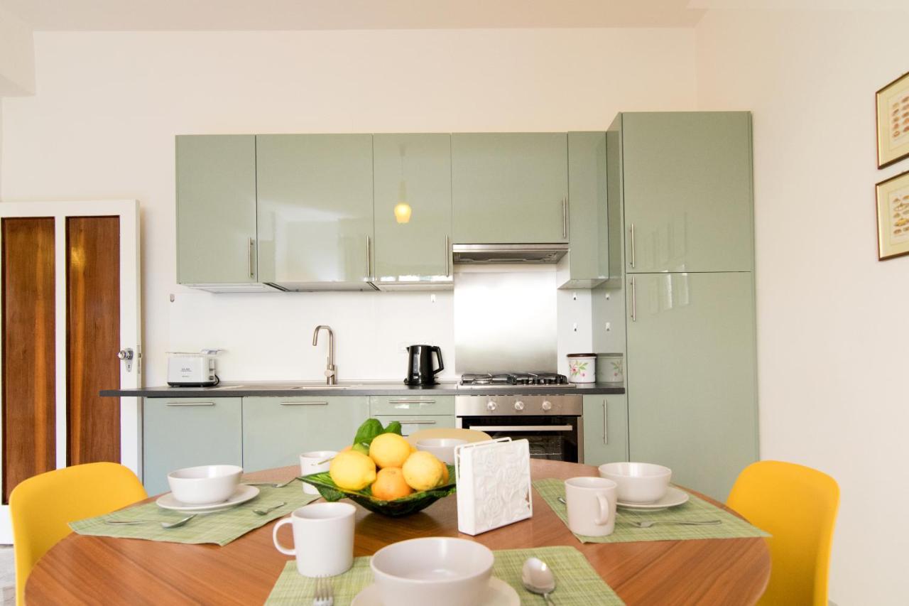 Casa Enza, For Up To 5 People, Sorrento Center Apartment Exterior foto